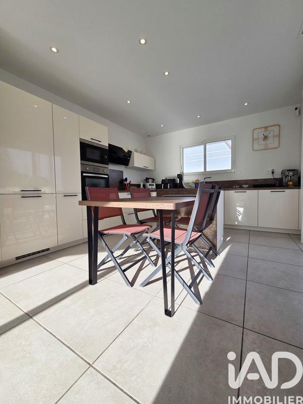 Maison - 106 m² - 4 pièces