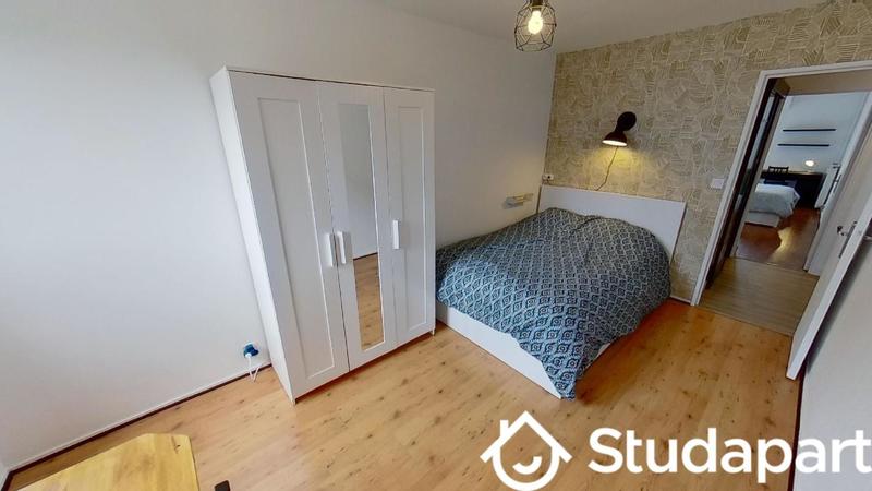 Chambre - 11 m² - 1 pièce