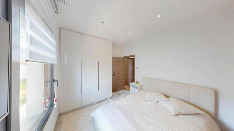 Villa - 286 m² - 11 pièces