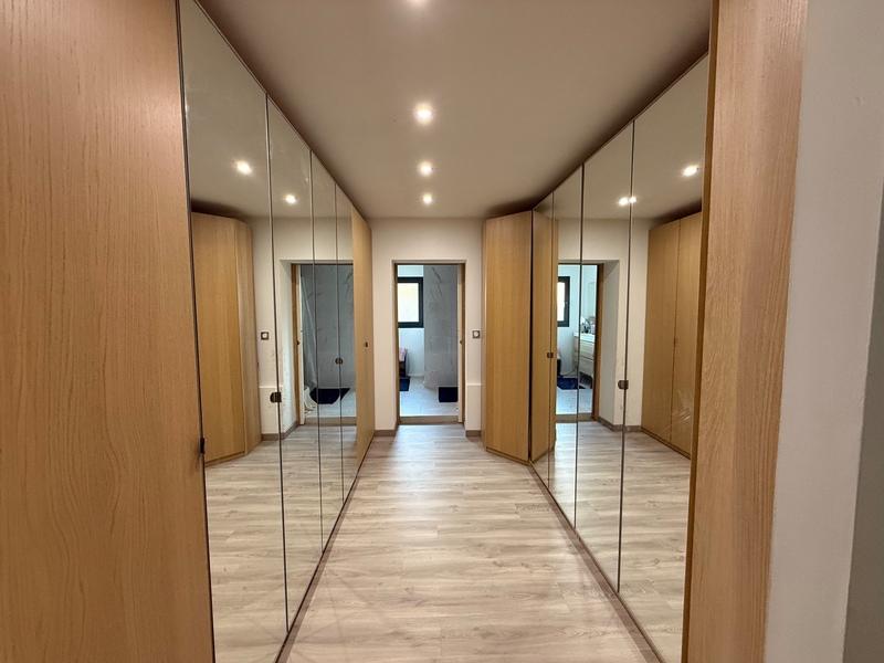 Maison - 151 m² - 4 pièces