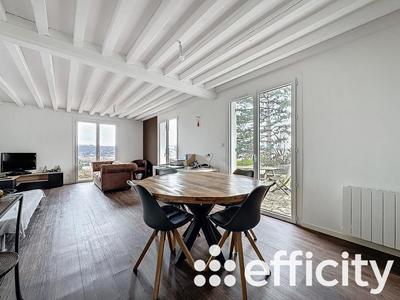 Maison - 93 m² - 4 pièces