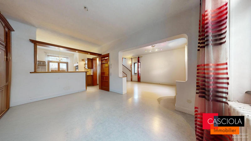 Maison - 146 m² - 7 pièces