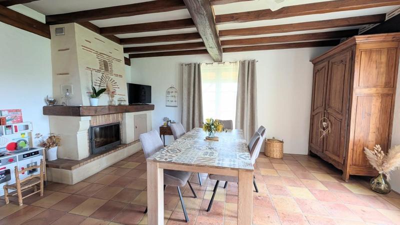 Maison - 258 m² - 9 pièces