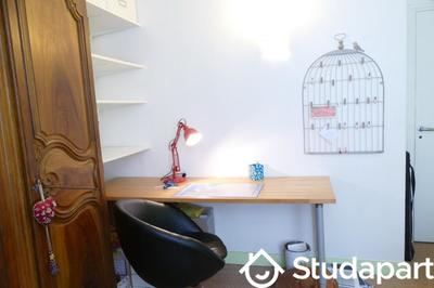 Chambre - 95 m² - 1 pièce