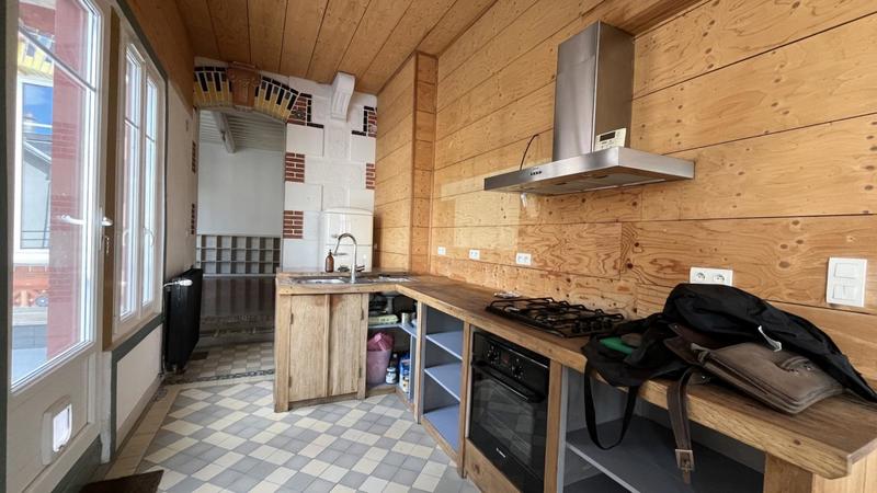 Maison - 186 m² - 7 pièces