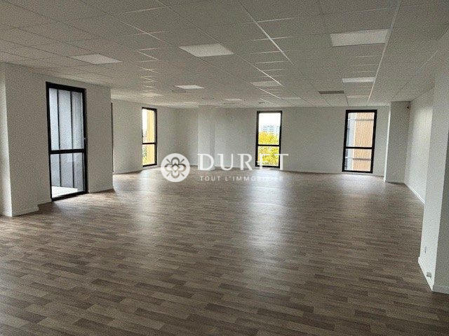Bureau - 350 m²