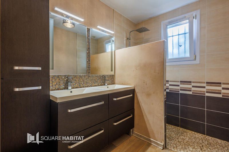 Maison - 110 m² - 6 pièces