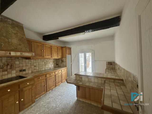 Immeuble - 201 m² - 5 pièces