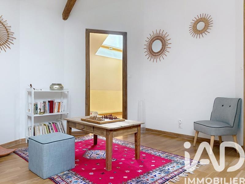 Maison - 205 m² - 9 pièces