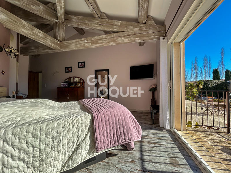 Maison - 250 m² - 10 pièces