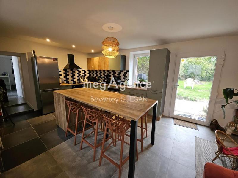 Maison - 135 m² - 7 pièces