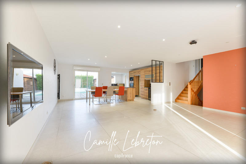 Maison - 146 m² - 7 pièces