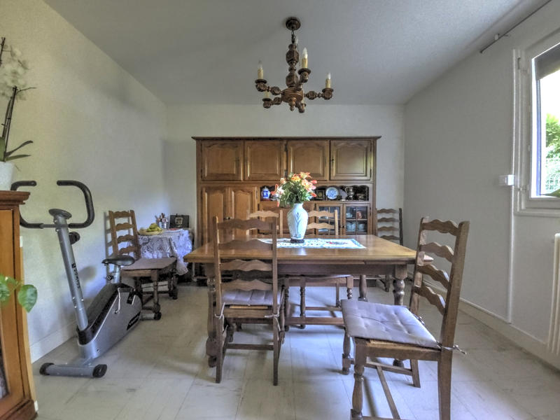 Maison - 93 m² - 5 pièces