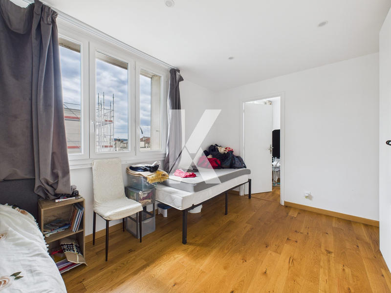 Appartement - 111 m² - 5 pièces