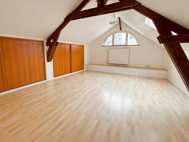 Appartement - 98 m² - 4 pièces