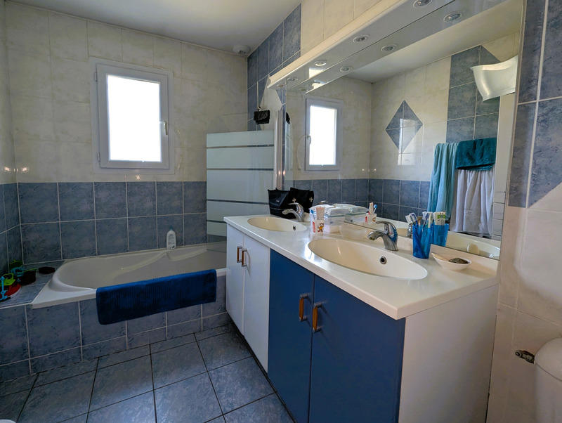 Maison - 140 m² - 5 pièces