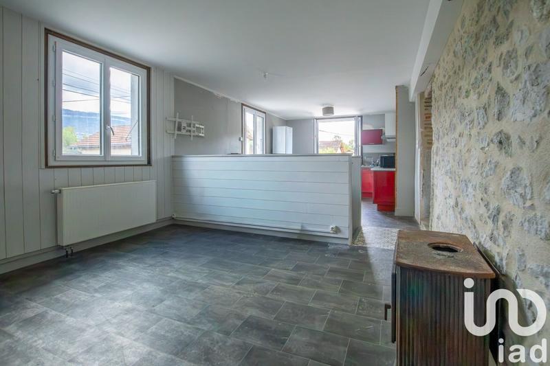 Maison - 180 m² - 9 pièces