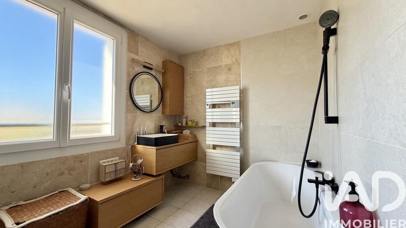 Maison - 105 m² - 5 pièces