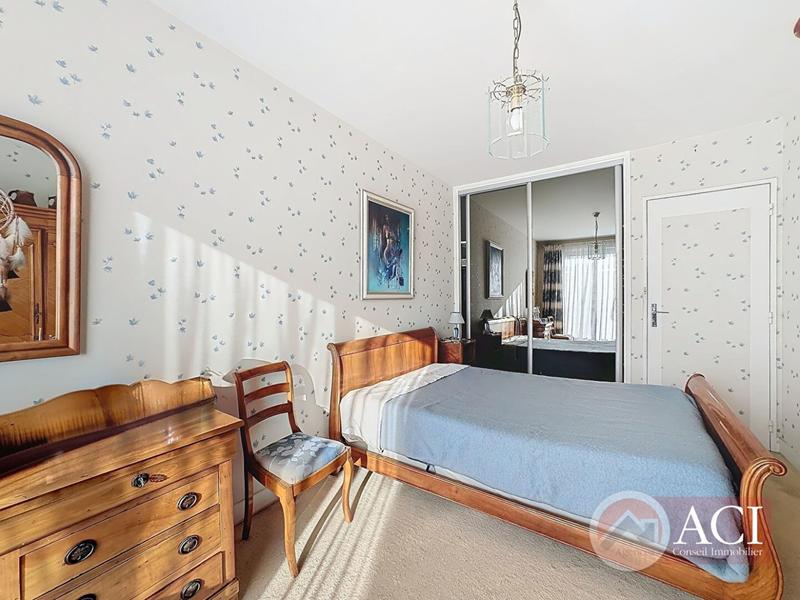 Appartement - 115 m² - 6 pièces