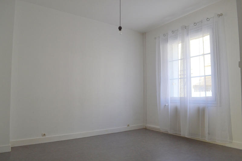 Maison - 92 m² - 5 pièces