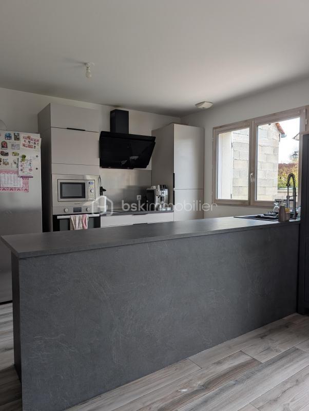 Maison - 101 m² - 5 pièces