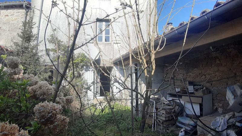 Maison de village - 100 m² - 4 pièces