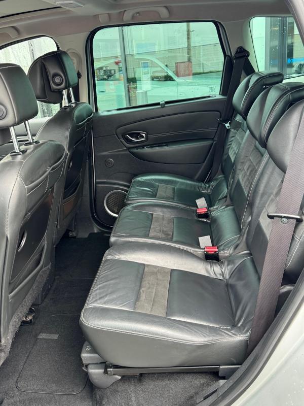 Renault Grand Scénic 1.6 Dci 130 Ch Initiale Paris 5 Places