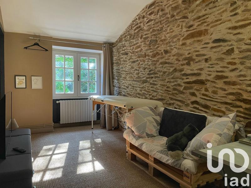 Maison - 230 m² - 7 pièces