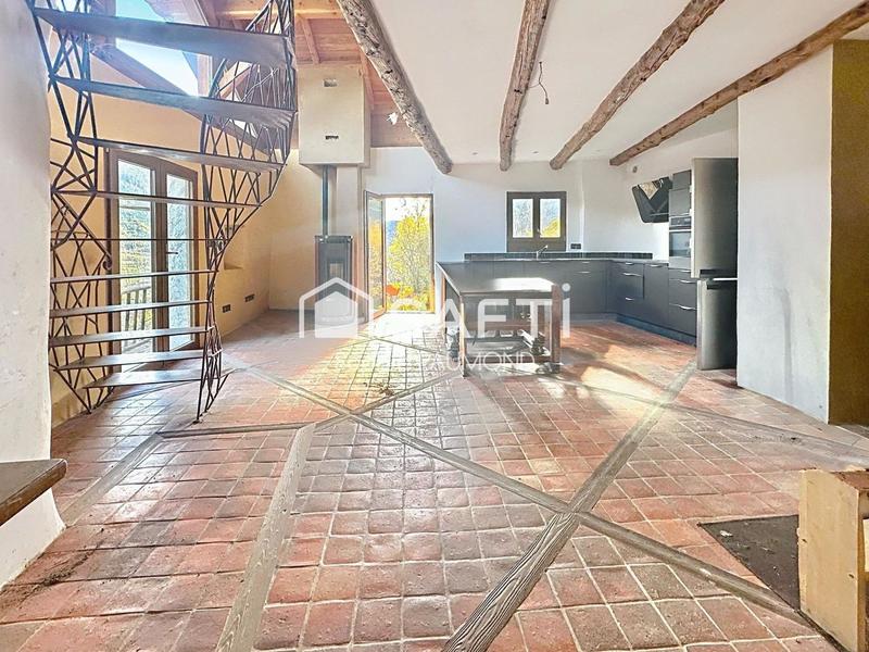 Maison - 162 m² - 7 pièces