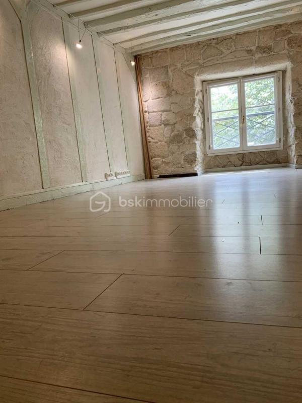 Local commercial - 83 m² - 3 pièces