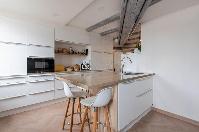 Appartement - 112 m² - 6 pièces