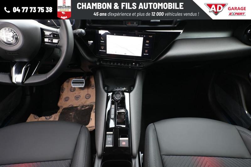 Alfa Romeo Junior 1.2 Ibrida 145 ch eDCT6 Speciale