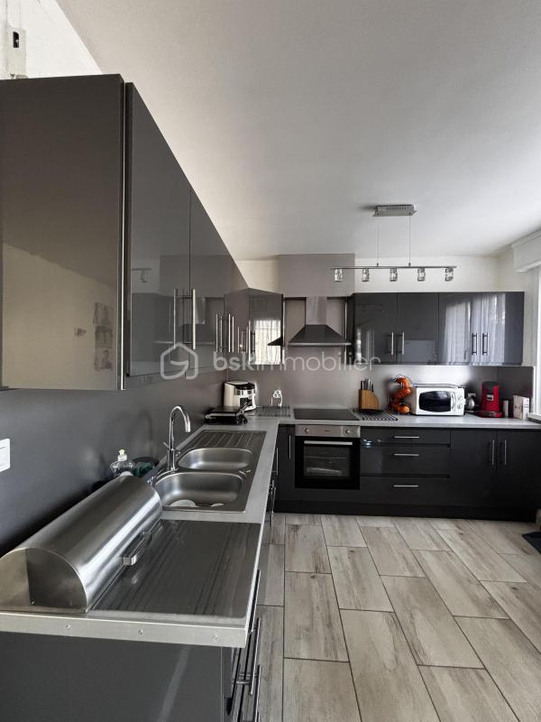 Appartement - 92 m² - 4 pièces