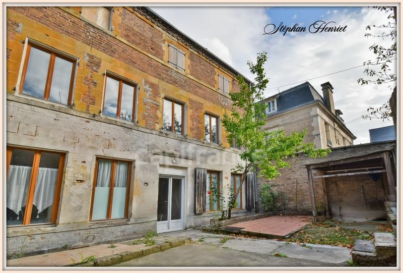 Maison - 311 m² - 11 pièces