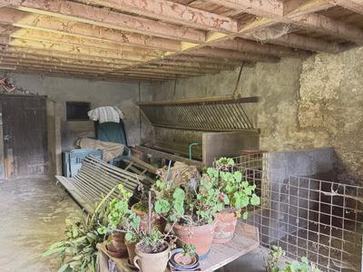 Maison - 163 m² - 2 pièces