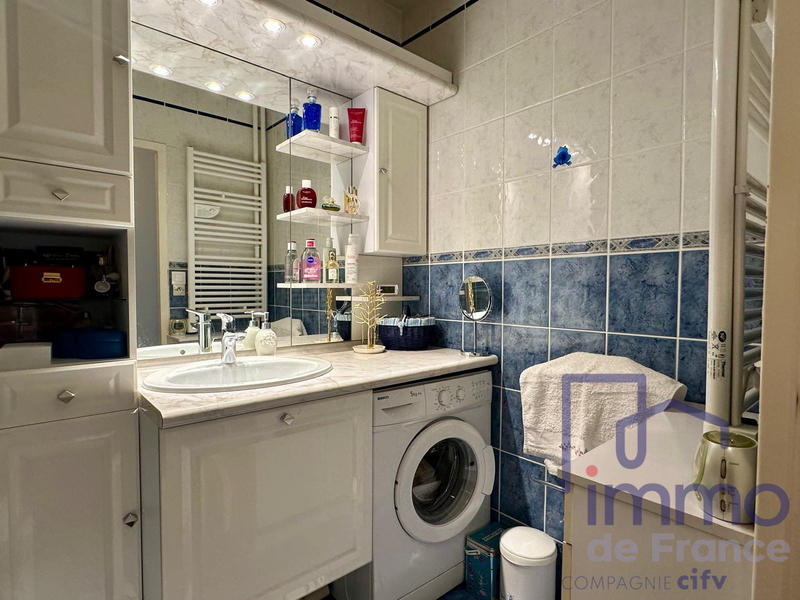 Appartement - 70 m² - 3 pièces