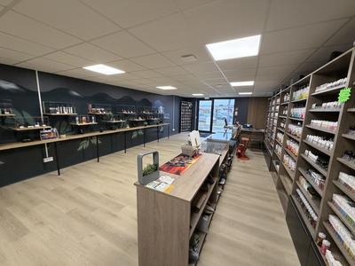 Local commercial - 90 m² - 3 pièces