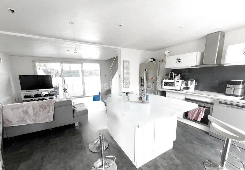 Villa - 90 m² - 4 pièces