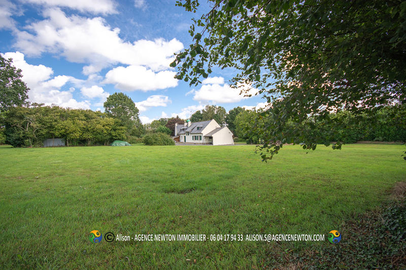 Maison - 276 m² - 13 pièces