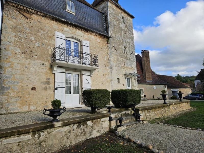 Château - 350 m² - 10 pièces