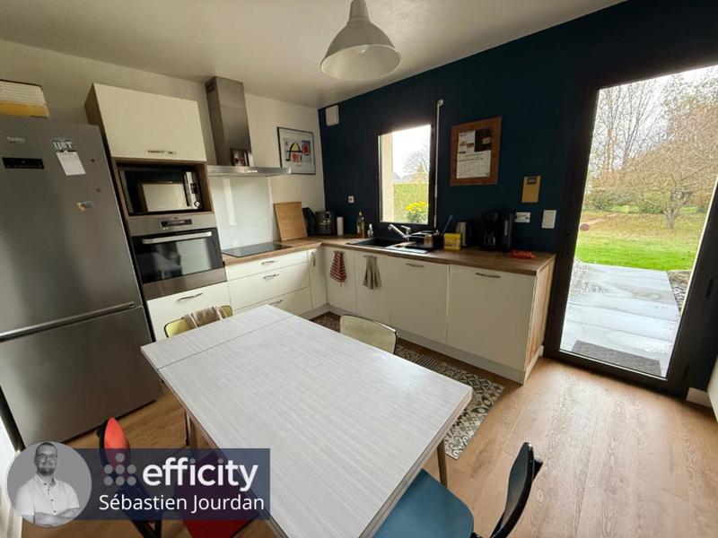 Pavillon - 160 m² - 7 pièces