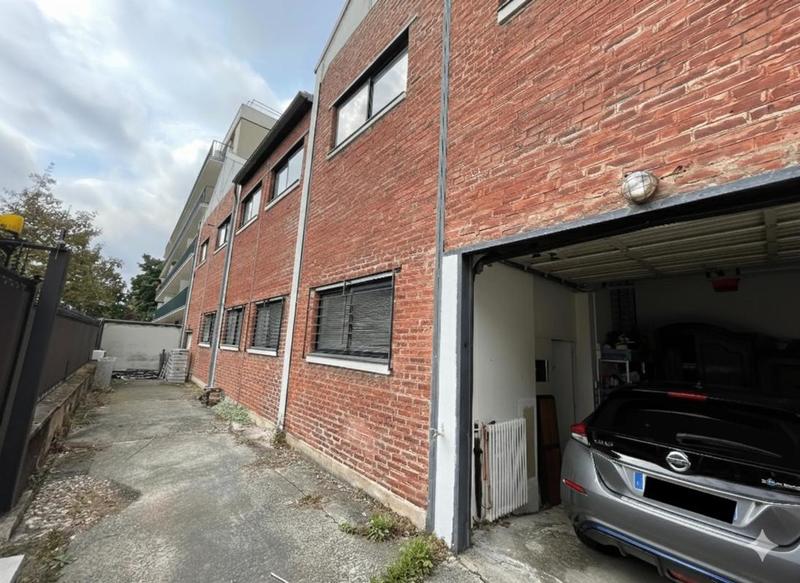 Maison - 407 m² - 5 pièces