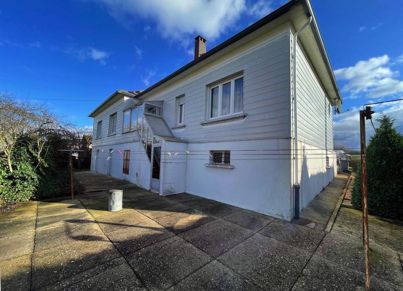 Maison - 140 m² - 6 pièces