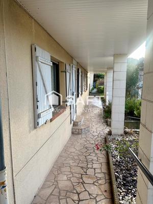 Maison - 186 m² - 6 pièces