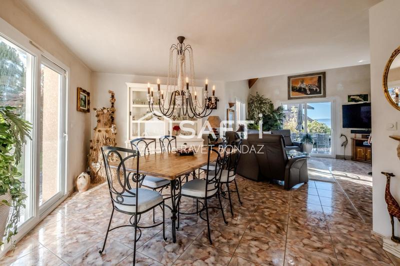 Maison - 120 m² - 5 pièces