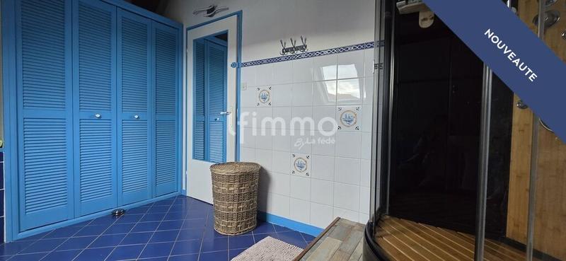 Maison - 217 m² - 9 pièces