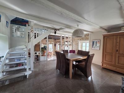 Maison - 126 m² - 5 pièces