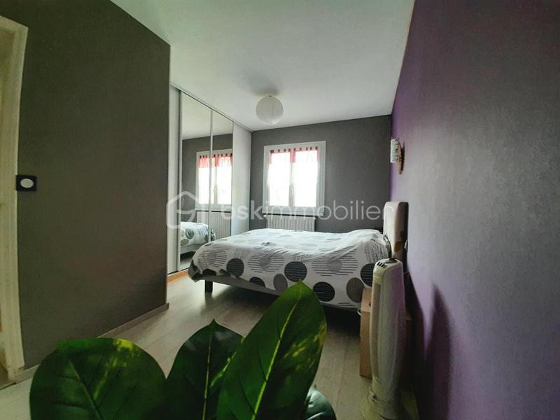 Maison traditionnelle - 117 m² - 6 pièces