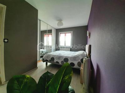 Maison traditionnelle - 117 m² - 6 pièces