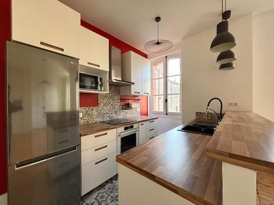 Appartement - 77 m² - 3 pièces